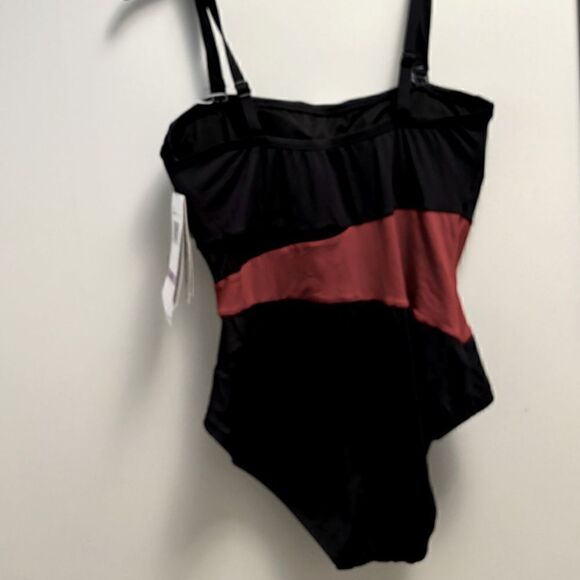 Coco Reef Women's Contours Bandeau
Mesh Tummy-Control One-Piece Swimsuit Spice - Picture 11 of 13